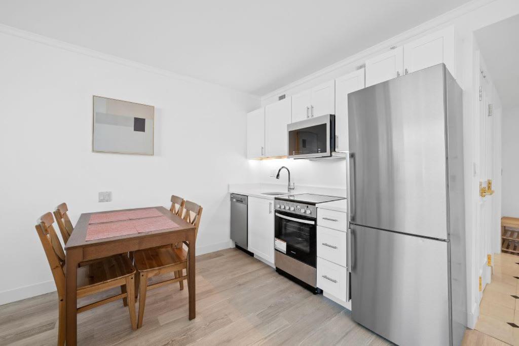 Apartment Cozysuites At Showboat 2br 3ba *