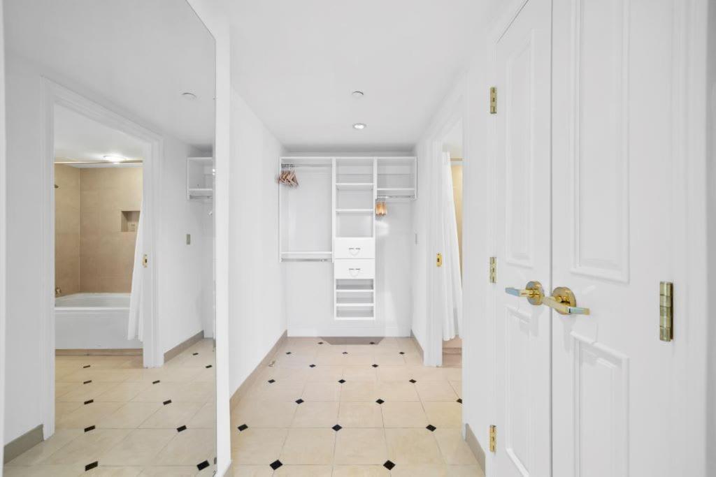 Apartment Cozysuites At Showboat 2br 3ba *
